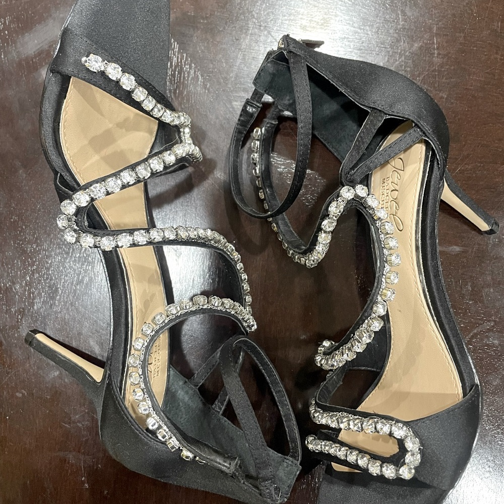 JEWEL BADGLEY MISCHKA Liberty Sandal